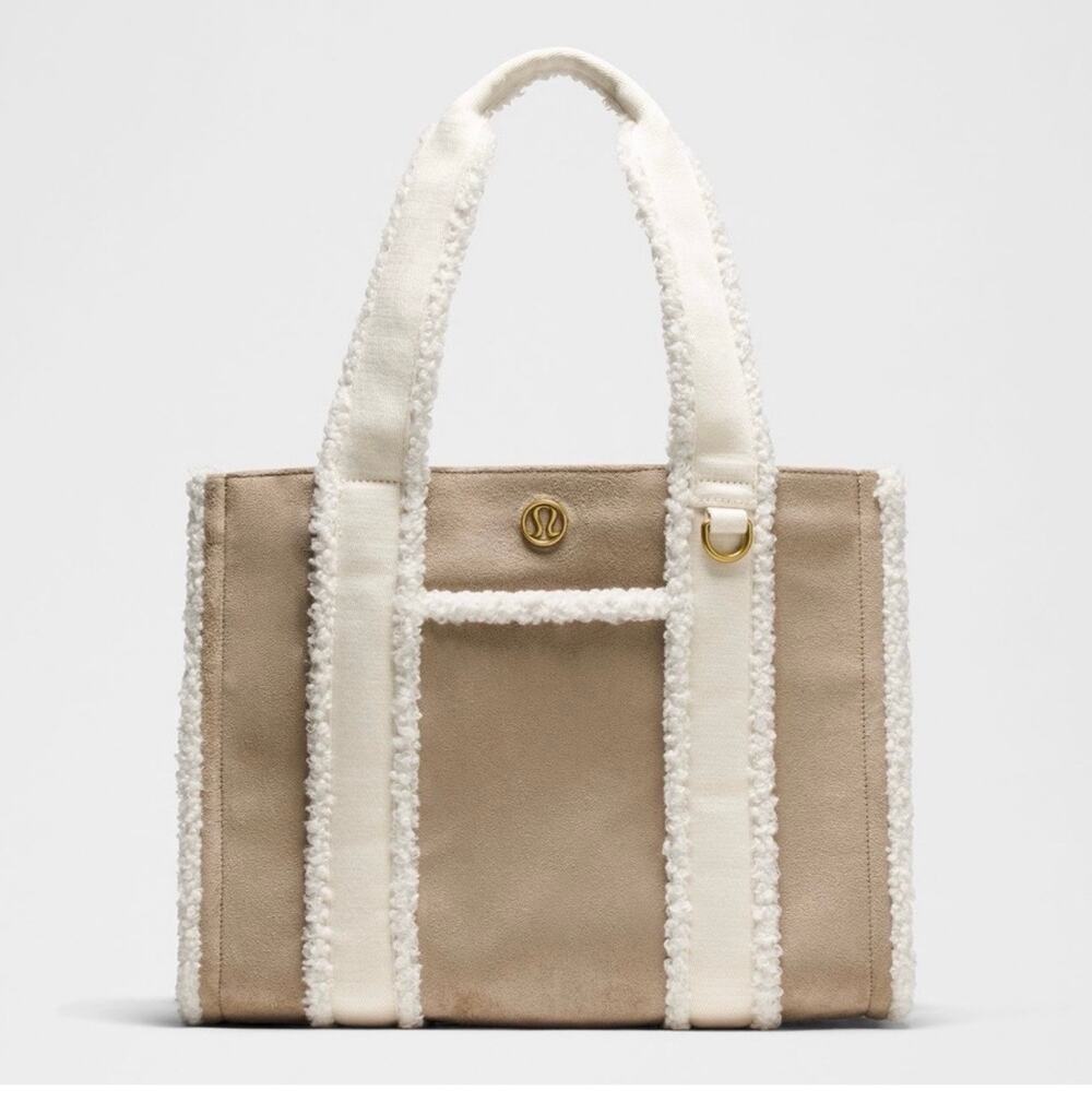 Lululemon Boxy Mini Tote Bag 4.5L Faux Shearling Trims